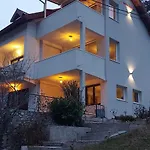 Visit Boračko Doelend