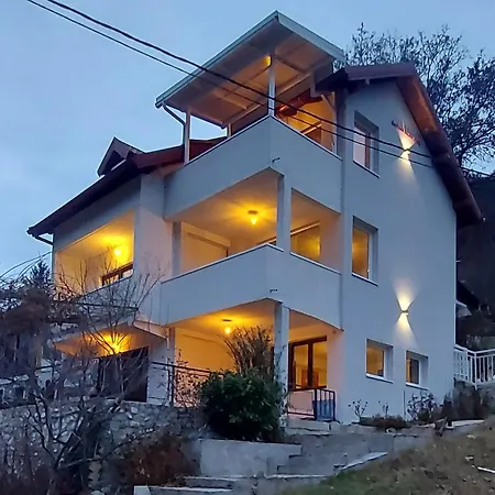 Visit Boracko *