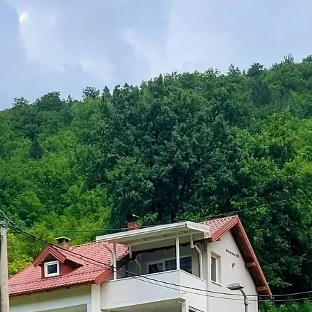 Visit Boracko